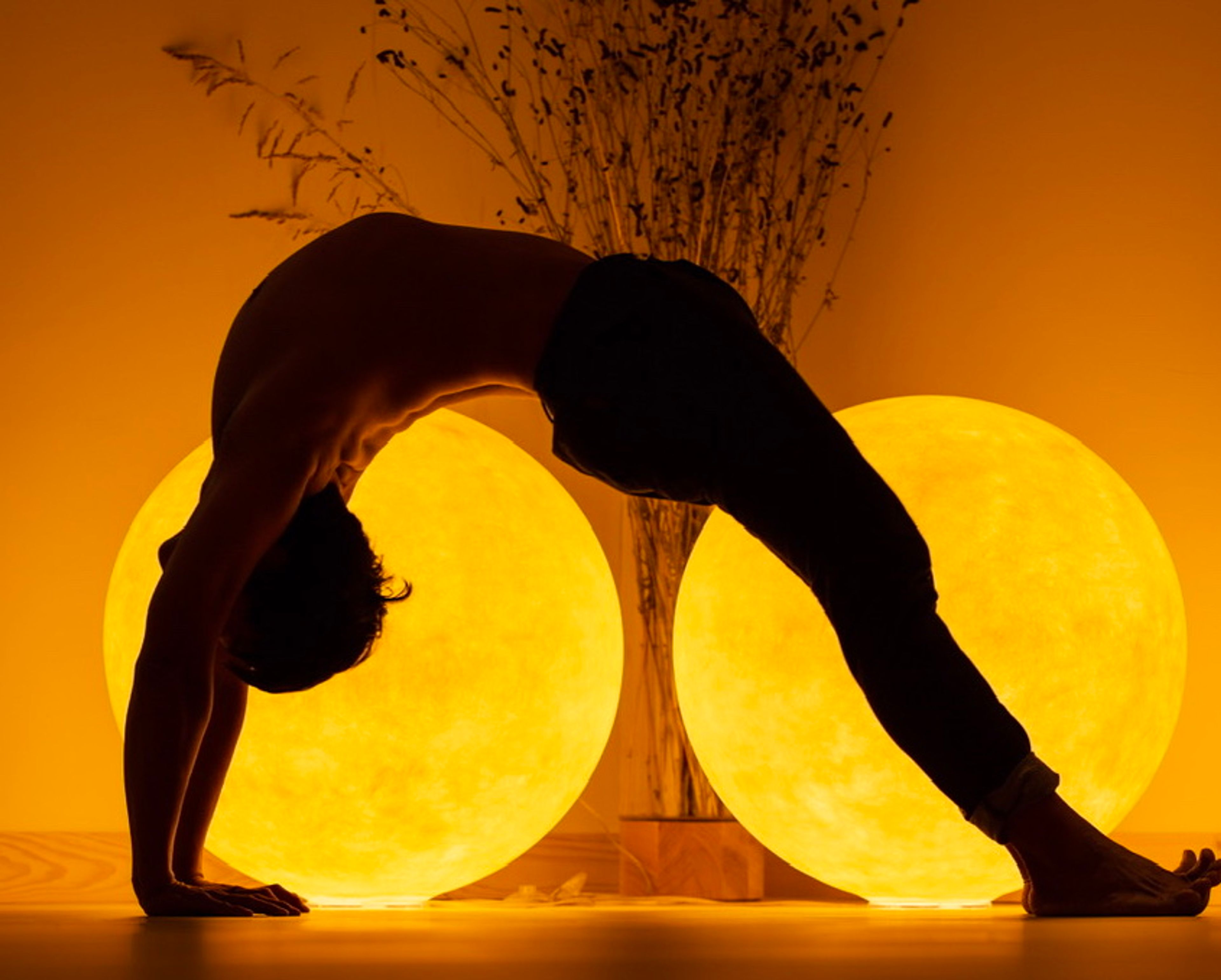 Juan Gamboa in backbend