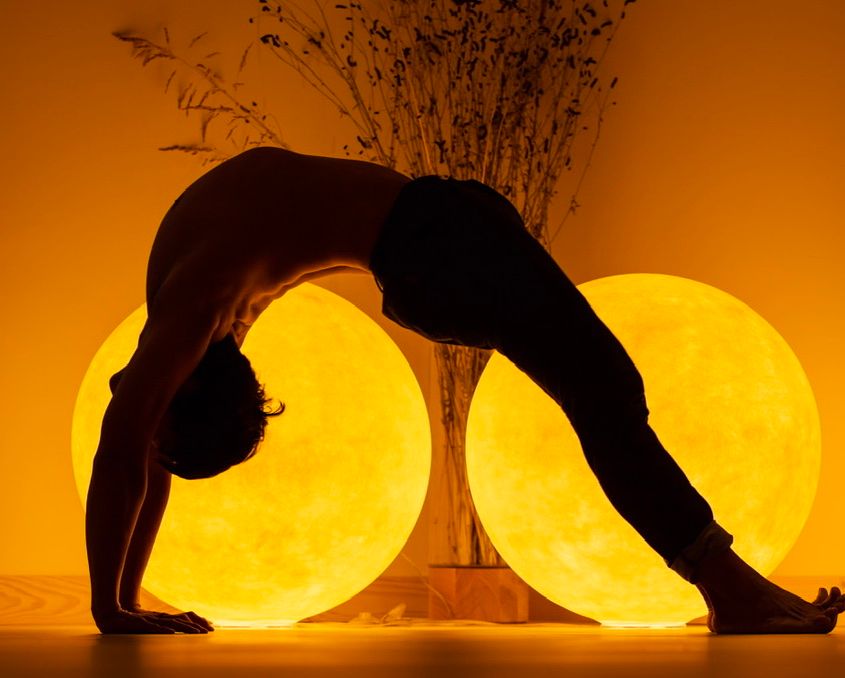 Juan Gamboa in backbend