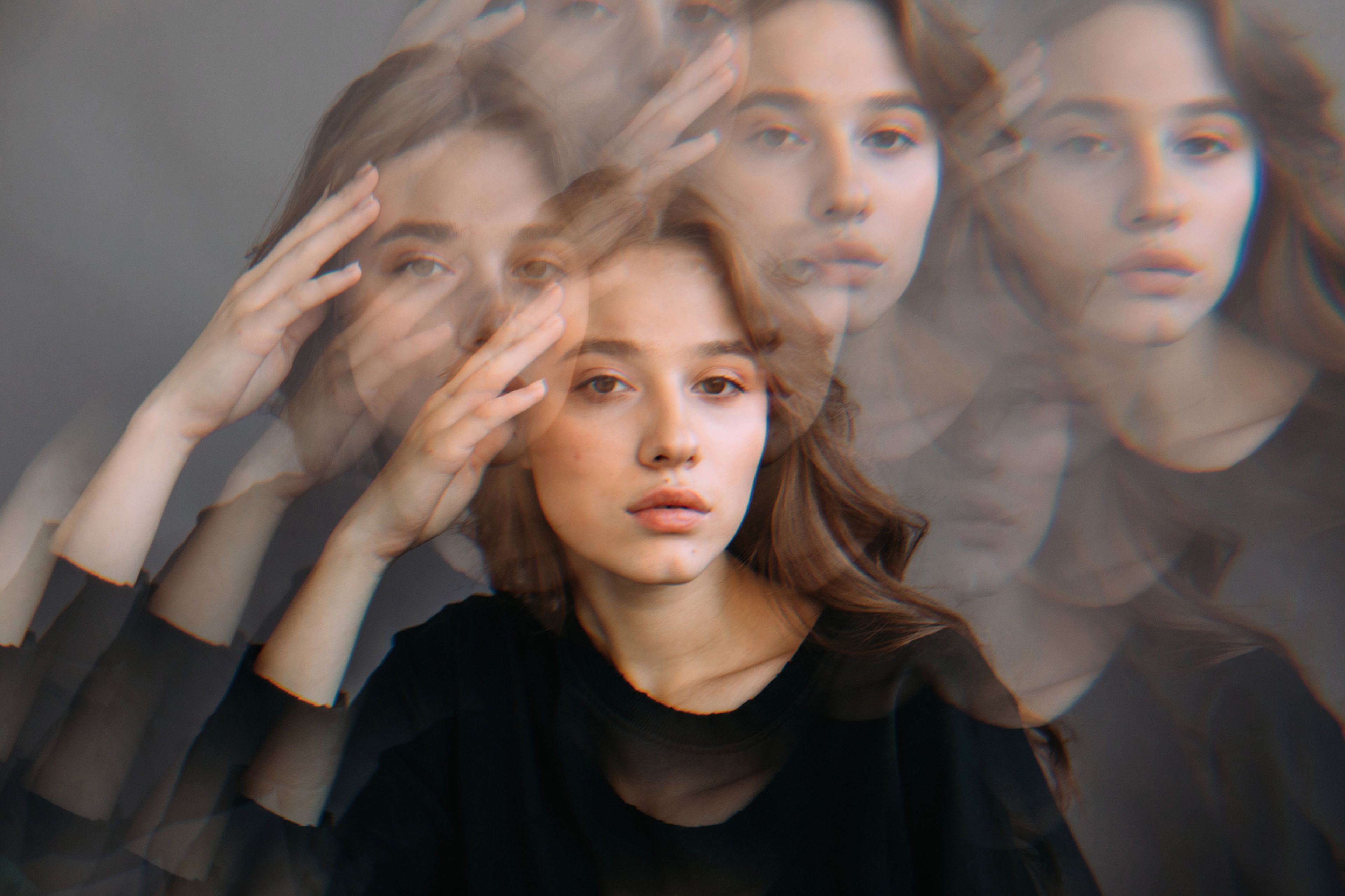 woman-touching-forehead