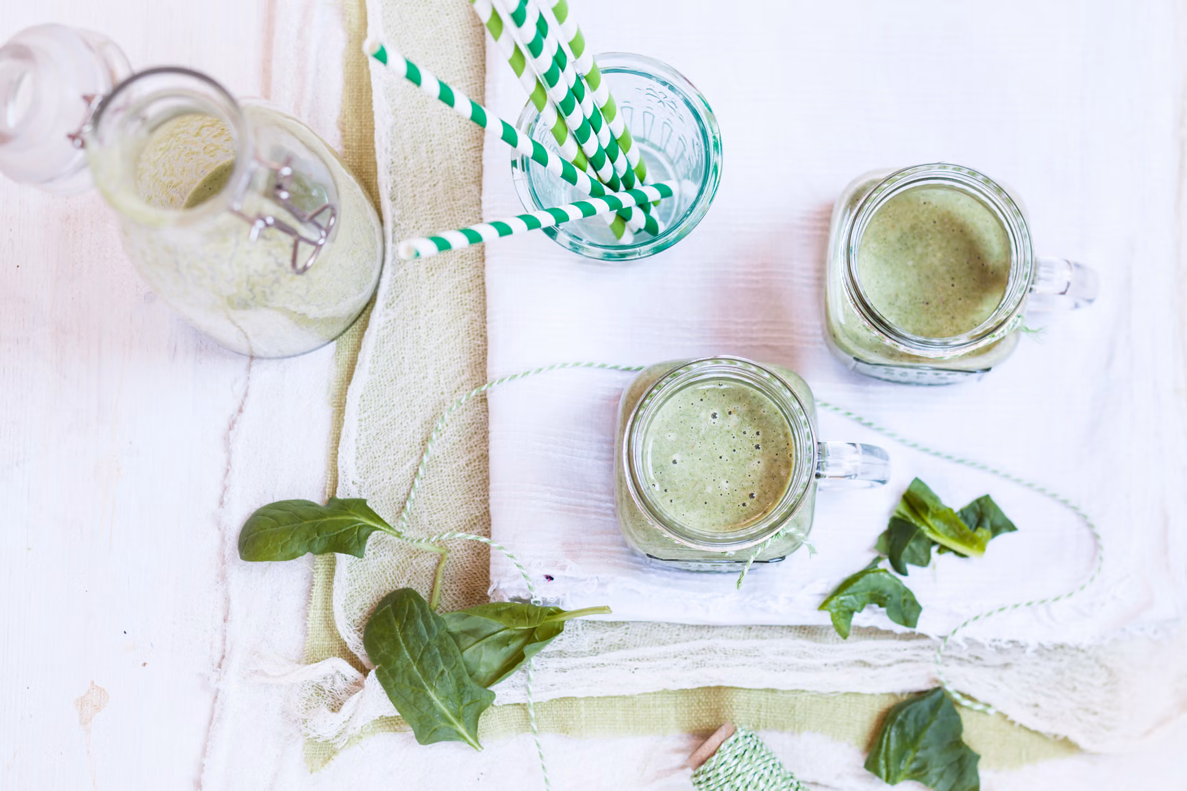 Green Almond Smoothie recipe